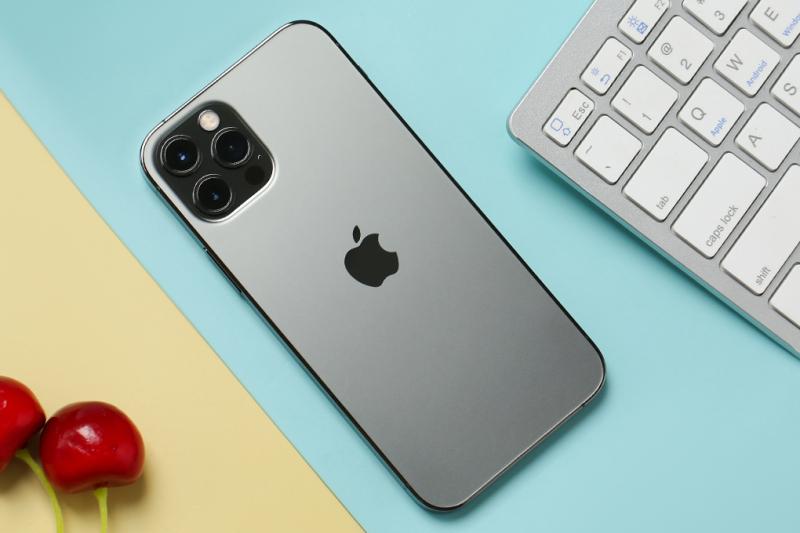 iPhone 12 Pro - Mặt sau