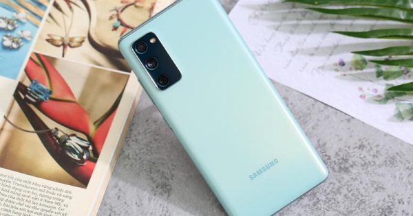 dien-thoai-samsung-galaxy-s20-fe-8gb256gb-711745